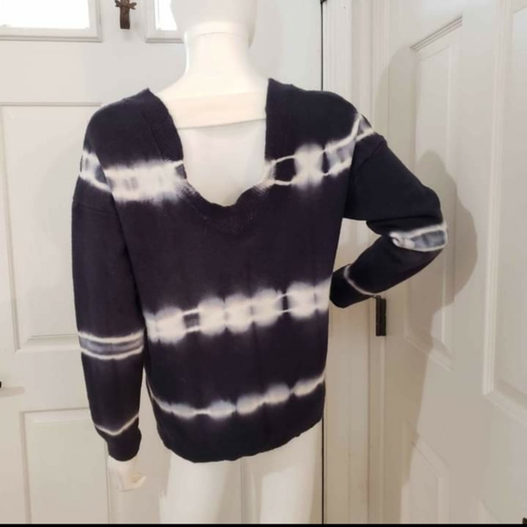 Davi & Dani size Small tie-dye - Picture 3 of 6